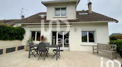 House 6 rooms of 115 m² in Ablis (78660)