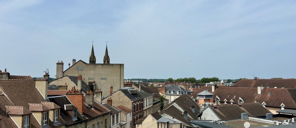 Apartment 5 rooms of 182 m² in Moulins (03000)