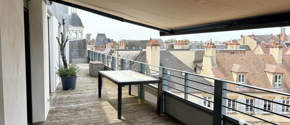 Appartement 5 pièces de 182 m² à Moulins (03000)