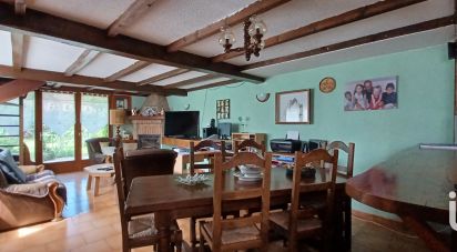 Traditional house 5 rooms of 120 m² in Lys-lez-Lannoy (59390)