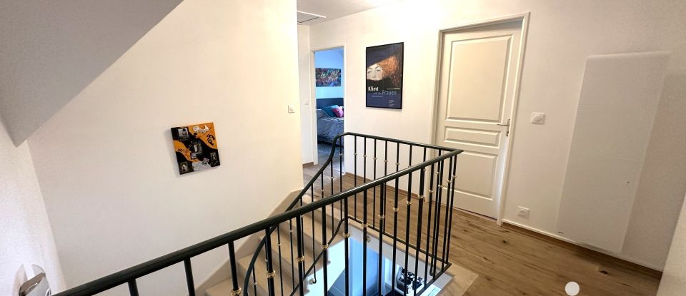 Maison traditionnelle 6 pièces de 163 m² à Pont-l'Évêque (14130)