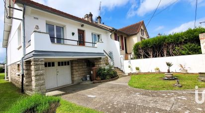 Maison traditionnelle 6 pièces de 120 m² à Le Mesnil-Saint-Denis (78320)