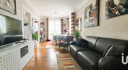 Maison traditionnelle 6 pièces de 120 m² à Le Mesnil-Saint-Denis (78320)