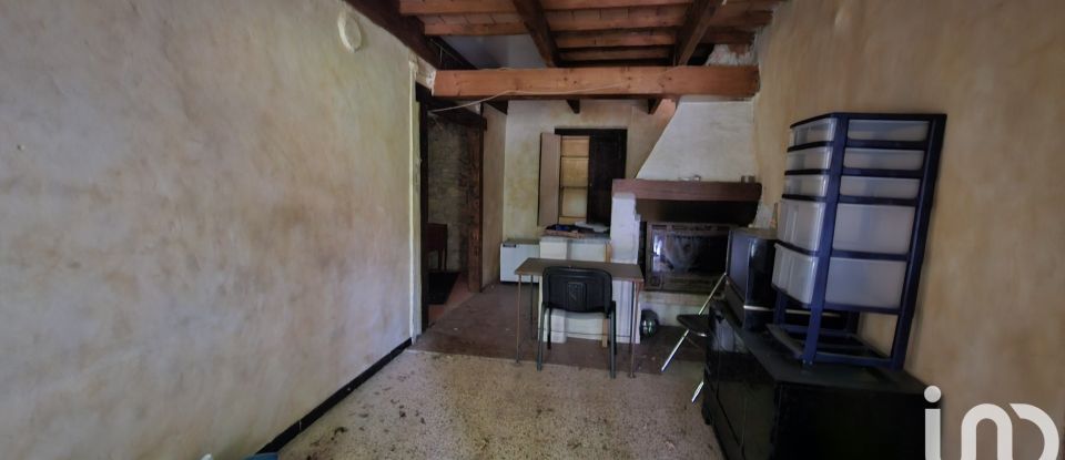 Traditional house 2 rooms of 40 m² in Saint-Marcel-de-Careiret (30330)