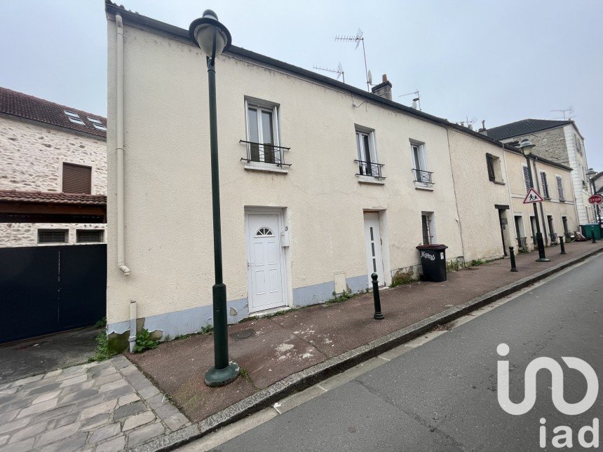 Town house 3 rooms of 53 m² in Corbeil-Essonnes (91100)