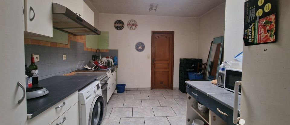 House 7 rooms of 70 m² in Roubaix (59100)