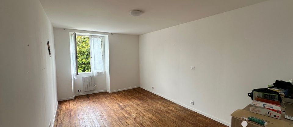 Maison 5 pièces de 156 m² à Lahontan (64270)