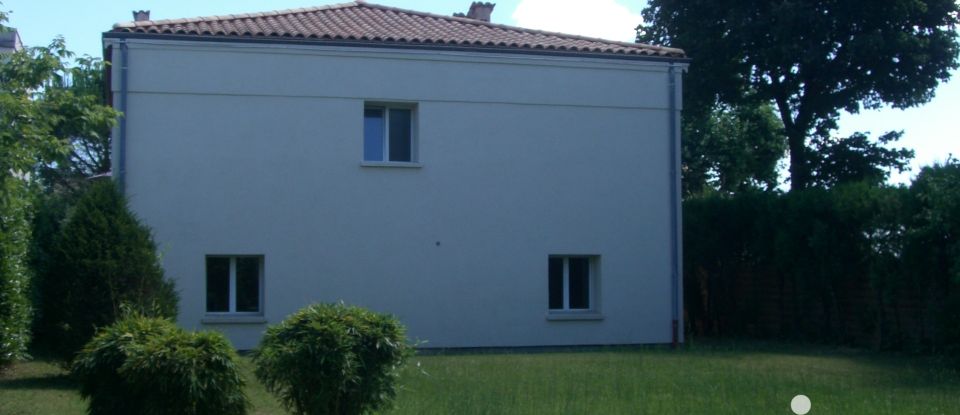 Maison 9 pièces de 222 m² à Romans-sur-Isère (26100)