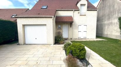 Maison 4 pièces de 106 m² à Le Perray-en-Yvelines (78610)