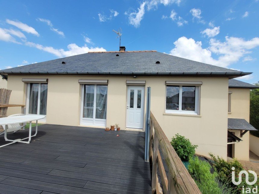 Maison 5 pièces de 79 m² à Conlie (72240)