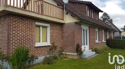 Maison traditionnelle 6 pièces de 114 m² à Fresnoy-Folny (76660)