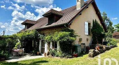 Traditional house 7 rooms of 170 m² in Sainte-Radegonde (71320)