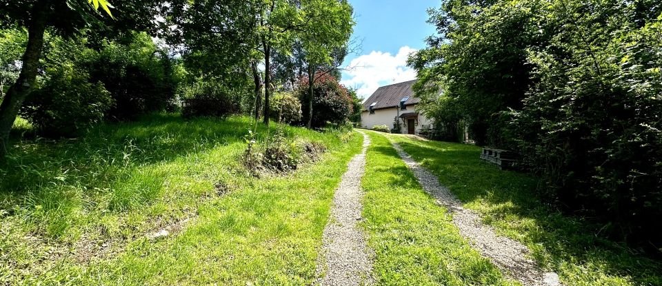 Traditional house 7 rooms of 170 m² in Sainte-Radegonde (71320)