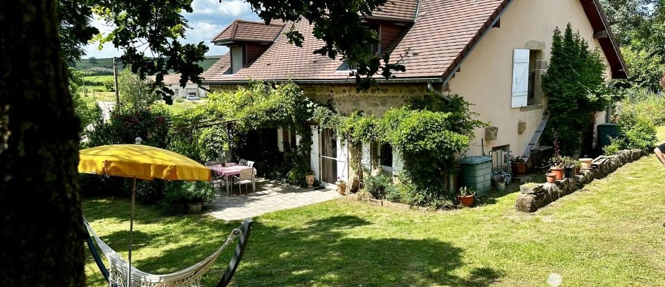 Traditional house 7 rooms of 170 m² in Sainte-Radegonde (71320)