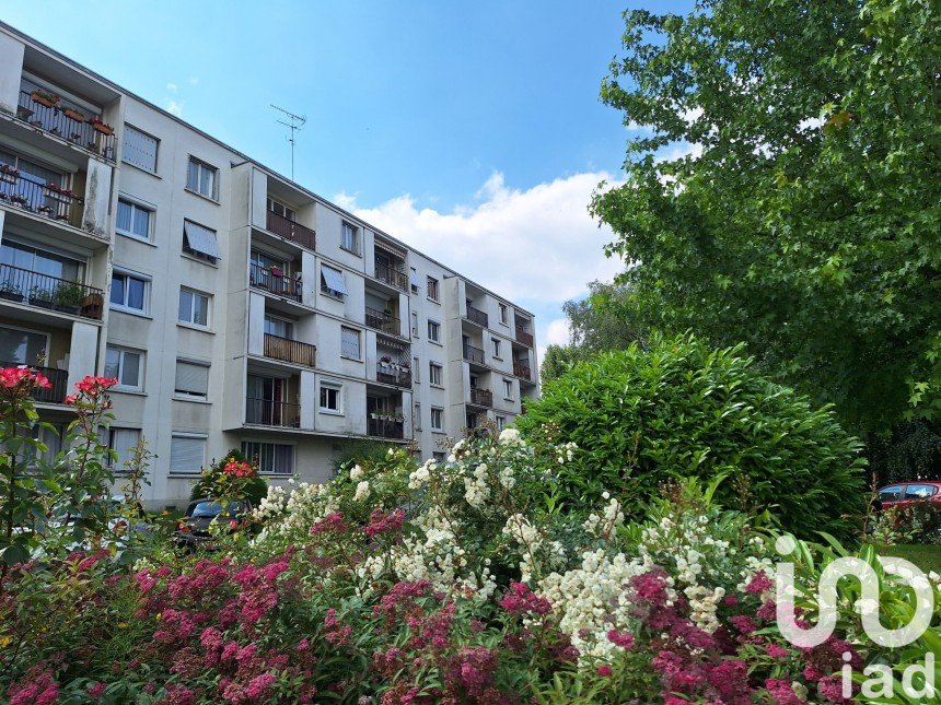 Apartment 4 rooms of 71 m² in Domont (95330)