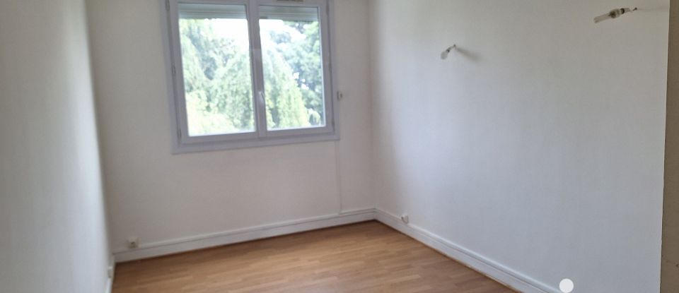 Appartement 4 pièces de 71 m² à Domont (95330)