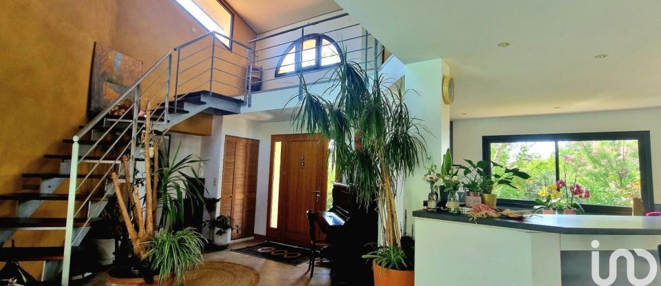 House 7 rooms of 220 m² in Castelmaurou (31180)