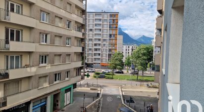 Appartement 3 pièces de 53 m² à Grenoble (38100)