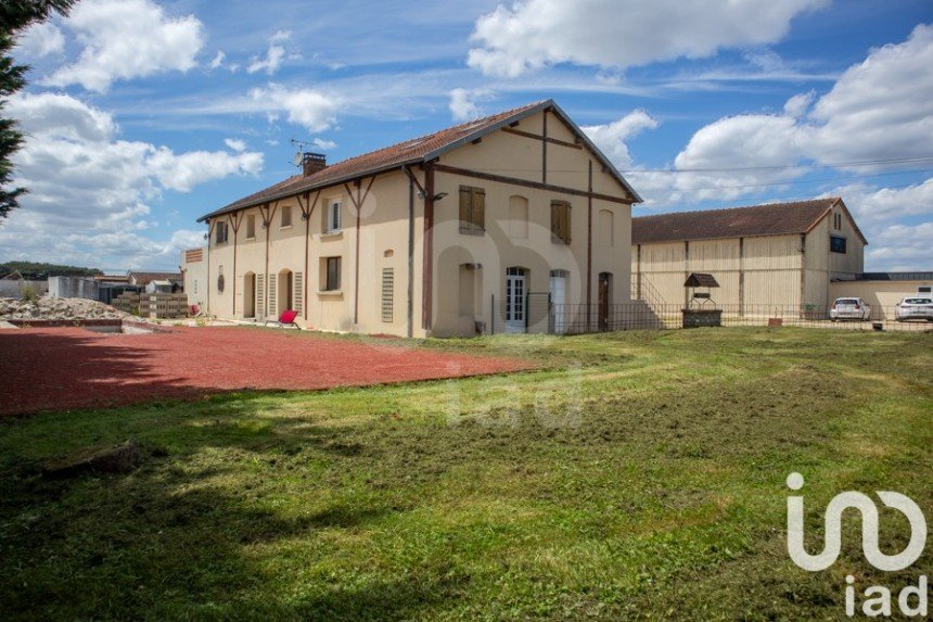 Estate 20 rooms of 555 m² in Ozoir-la-Ferrière (77330)