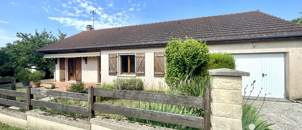 Maison 4 pièces de 90 m² à Neuvy-Grandchamp (71130)