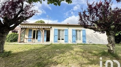 Maison traditionnelle 3 pièces de 70 m² à Singleyrac (24500)