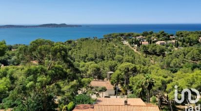 House 5 rooms of 190 m² in Hyères (83400)