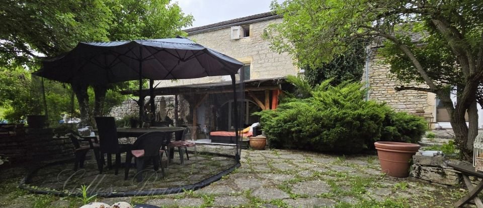 House 7 rooms of 225 m² in Chanac (48230)