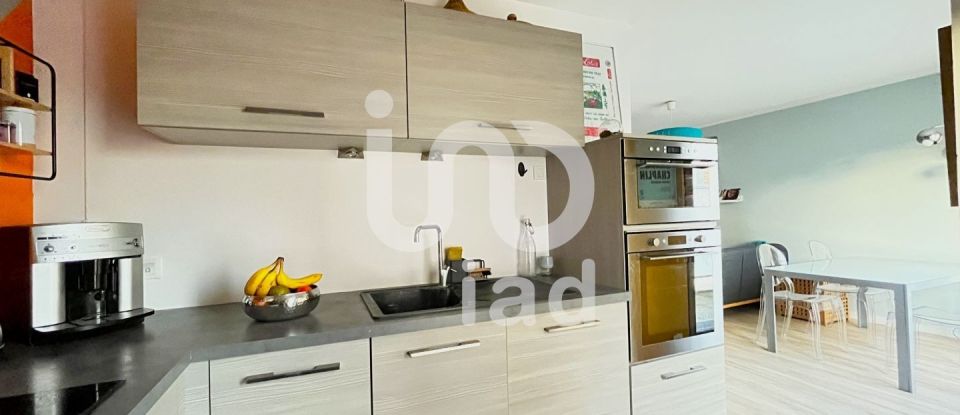 Appartement 4 pièces de 77 m² à Montreuil (93100)