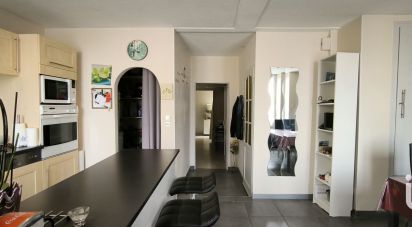 House 5 rooms of 106 m² in Alignan-du-Vent (34290)