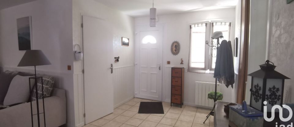 Maison 3 pièces de 70 m² à Bordes (64510)