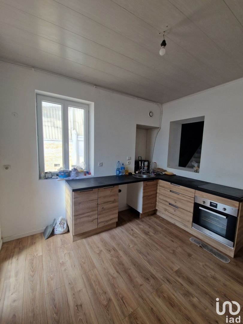 Maison 3 pièces de 107 m² à Raismes (59590)