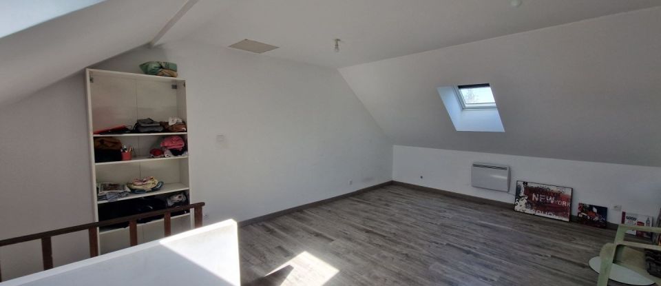 Maison 3 pièces de 107 m² à Raismes (59590)