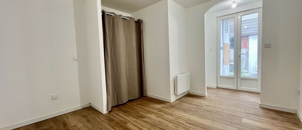 Immeuble de 86 m² à Poitiers (86000)