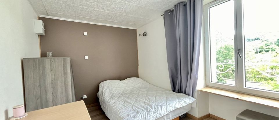 Immeuble de 86 m² à Poitiers (86000)