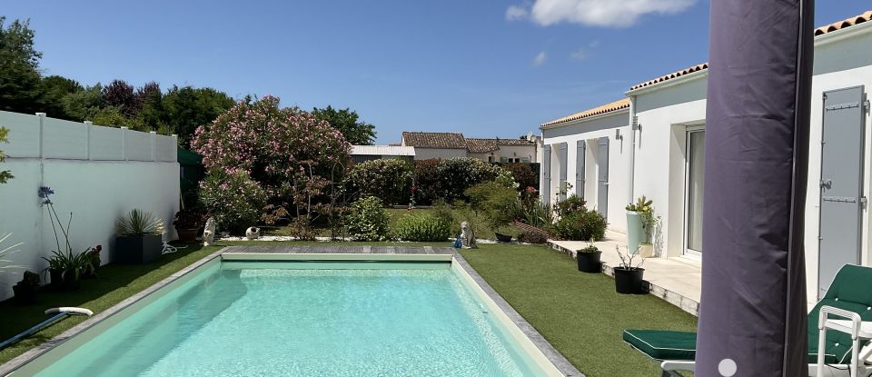 Maison traditionnelle 6 pièces de 145 m² à Saint-Georges-d'Oléron (17190)