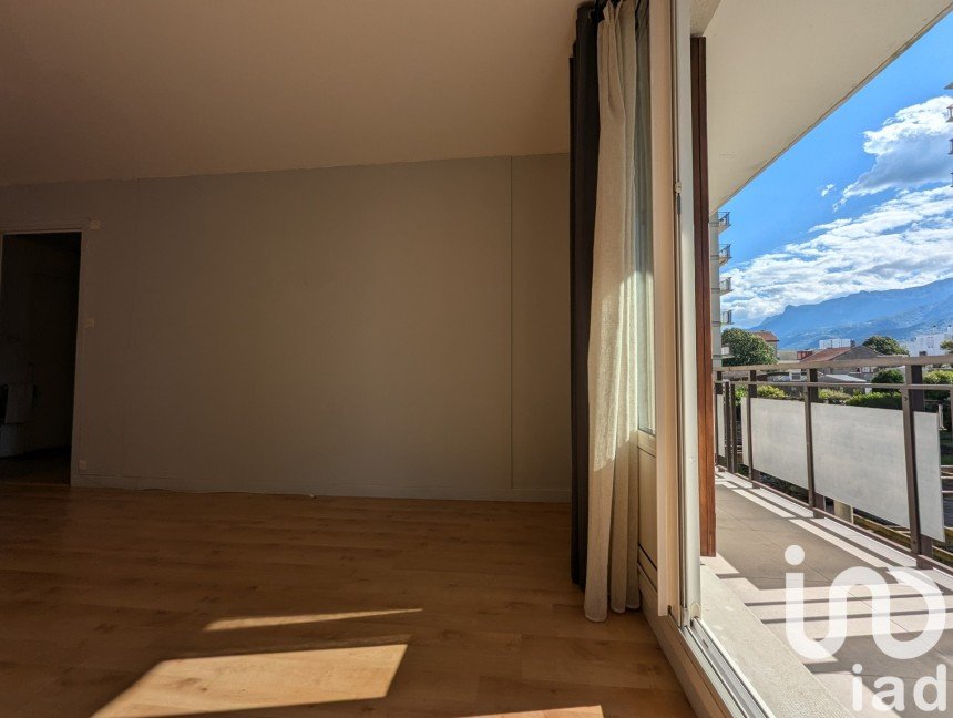 Apartment 2 rooms of 53 m² in Grenoble (38100)