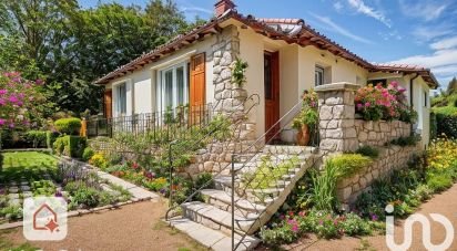 House 3 rooms of 100 m² in Seillons-Source-d'Argens (83470)