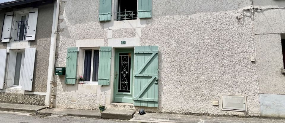 Maison de village 2 pièces de 47 m² à - (86470)