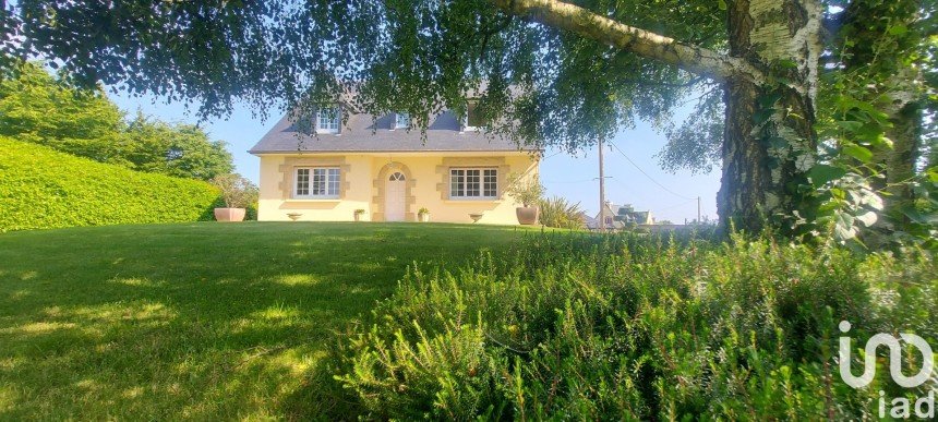 Maison traditionnelle 6 pièces de 123 m² à Lamballe (22400)