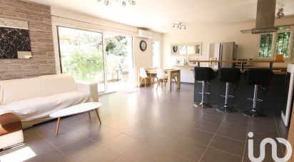 House 4 rooms of 80 m² in Méounes-lès-Montrieux (83136)