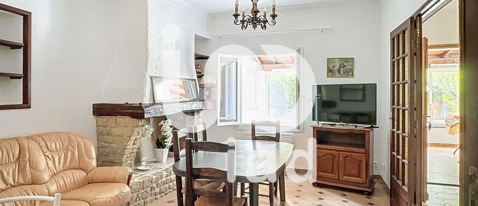 Traditional house 6 rooms of 114 m² in L'Isle-sur-la-Sorgue (84800)