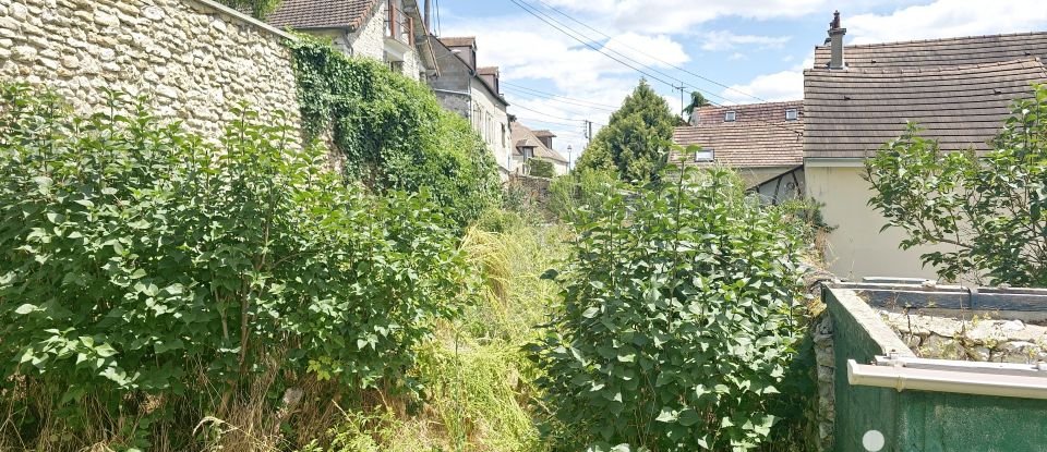 Land of 405 m² in Guernes (78520)