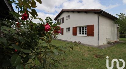 Traditional house 5 rooms of 98 m² in Lormont (33310)