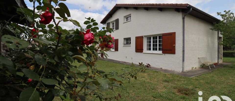 Traditional house 5 rooms of 98 m² in Lormont (33310)