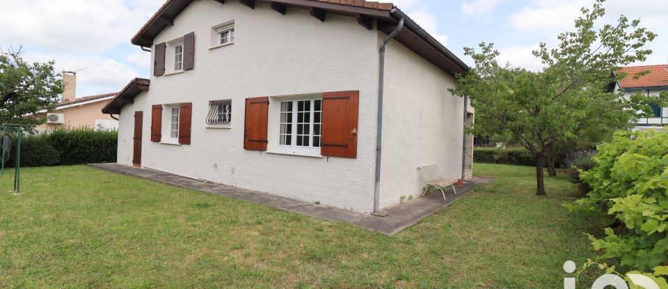 Traditional house 5 rooms of 98 m² in Lormont (33310)