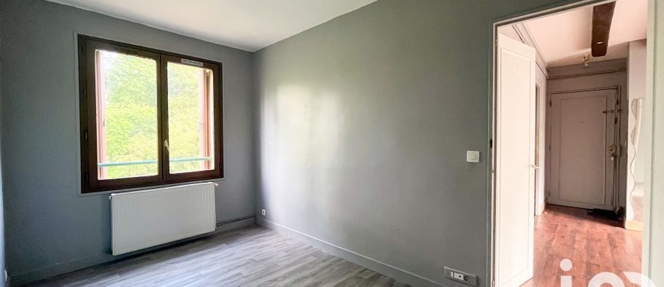 Appartement 3 pièces de 49 m² à Clichy-sous-Bois (93390)