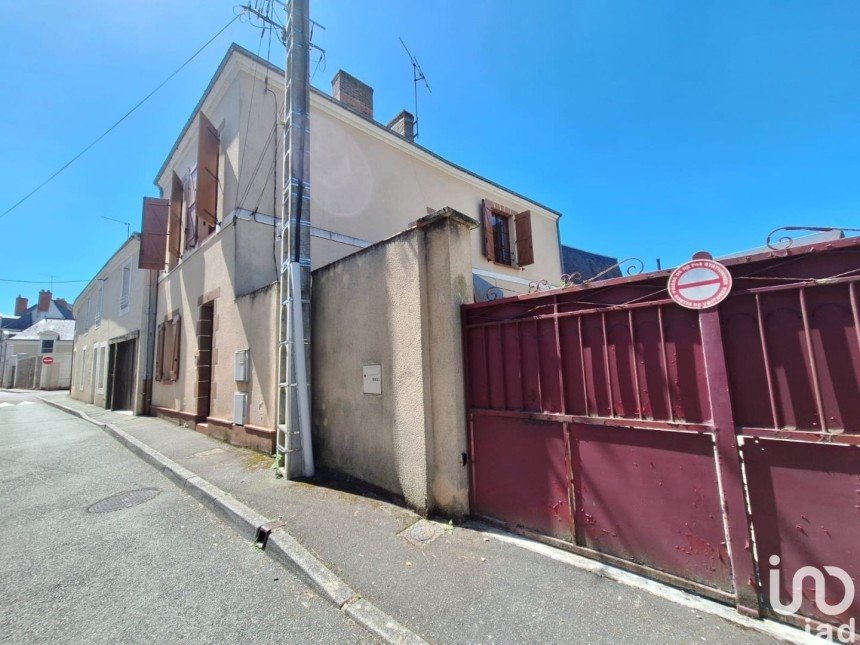 Maison 4 pièces de 95 m² à Le Lude (72800)