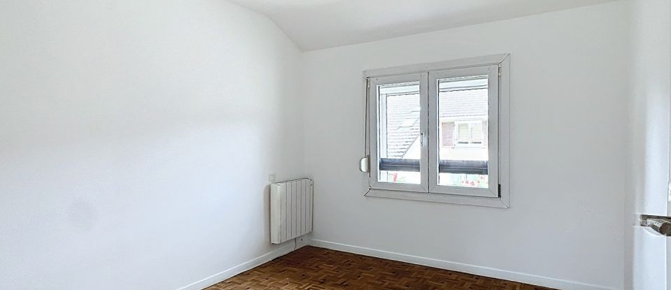 Maison traditionnelle 4 pièces de 89 m² à Clichy-sous-Bois (93390)