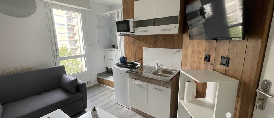 Appartement 5 pièces de 64 m² à Rennes (35000)