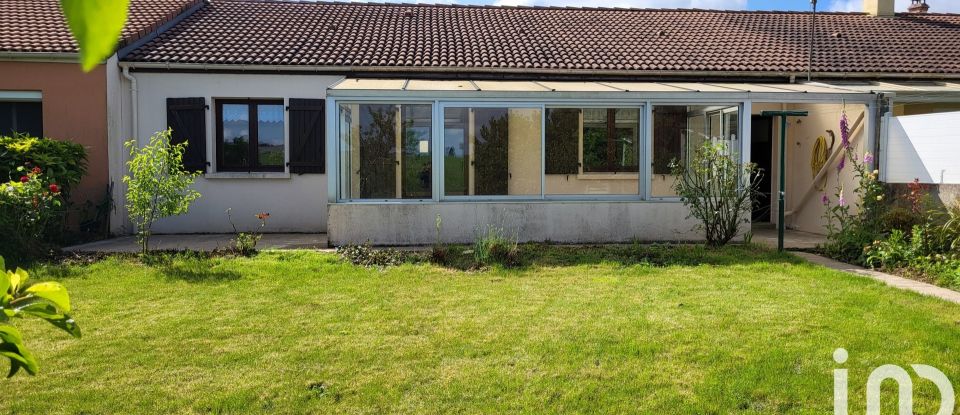 Pavillon 4 pièces de 77 m² à Nuaillé (49340)